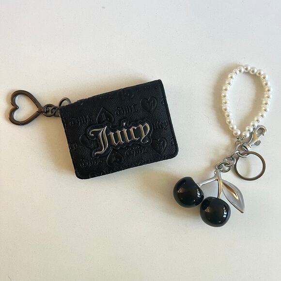 JUICY COUTURE SET Black Wallet & Black Cherry Pearl Keychain - Picture 1 of 9